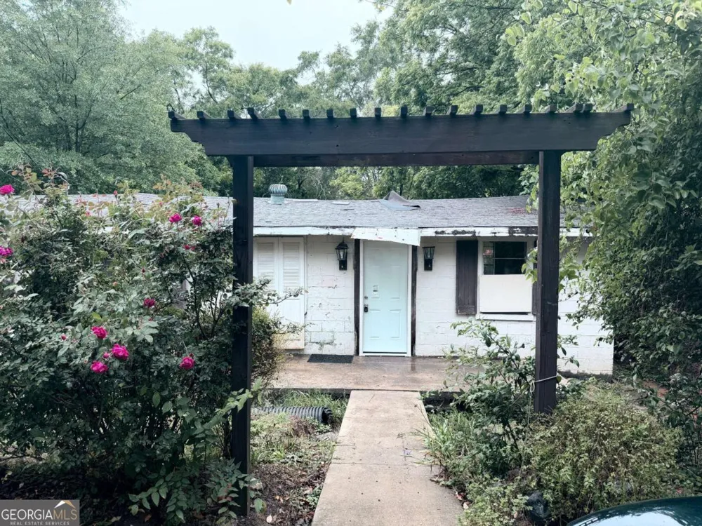 33 Tower ST Kingston, GA 30145
