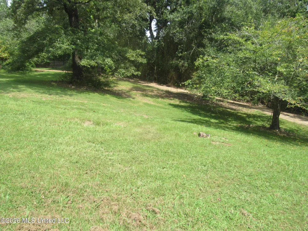 201 Lafferty Road Batesville, MS 38606