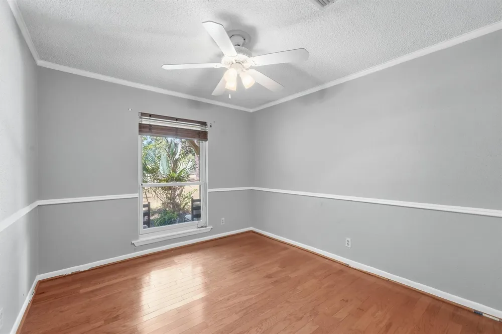 1327 Castle Hill Trail Kingwood, TX 77339