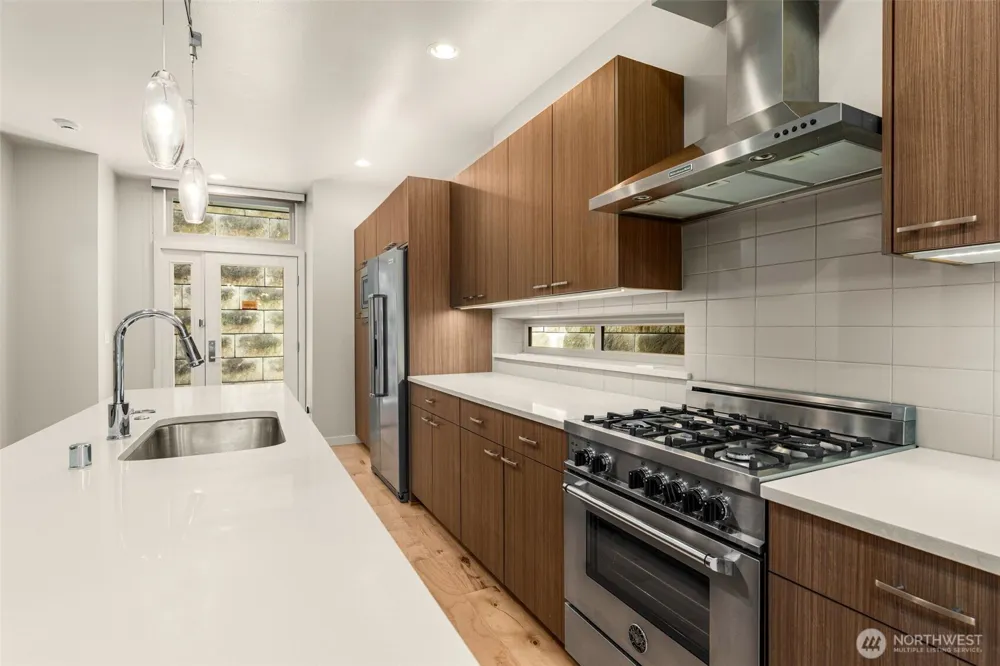 4286 213th Place SE #1 Issaquah, WA 98029