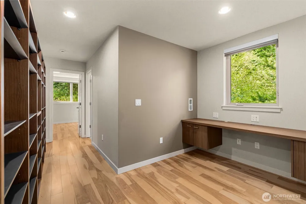 4286 213th Place SE #1 Issaquah, WA 98029
