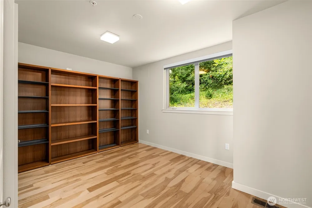 4286 213th Place SE #1 Issaquah, WA 98029