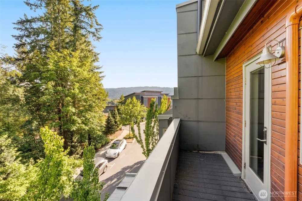 4286 213th Place SE #1 Issaquah, WA 98029