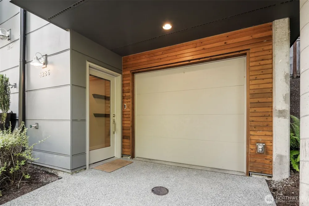 4286 213th Place SE #1 Issaquah, WA 98029