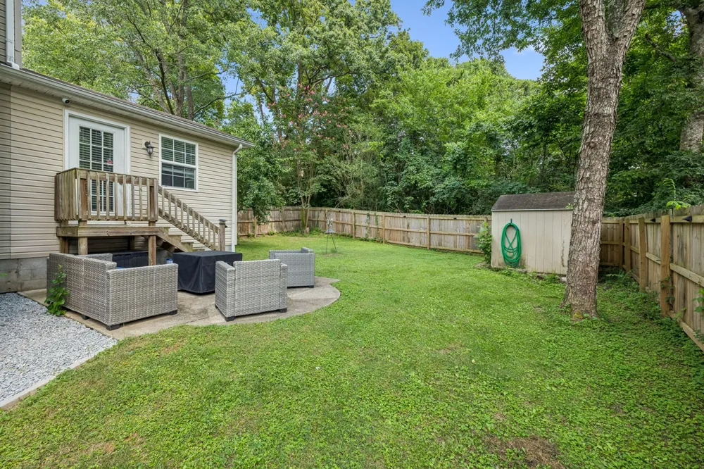 5506 Knollcrest Hermitage, TN 37076