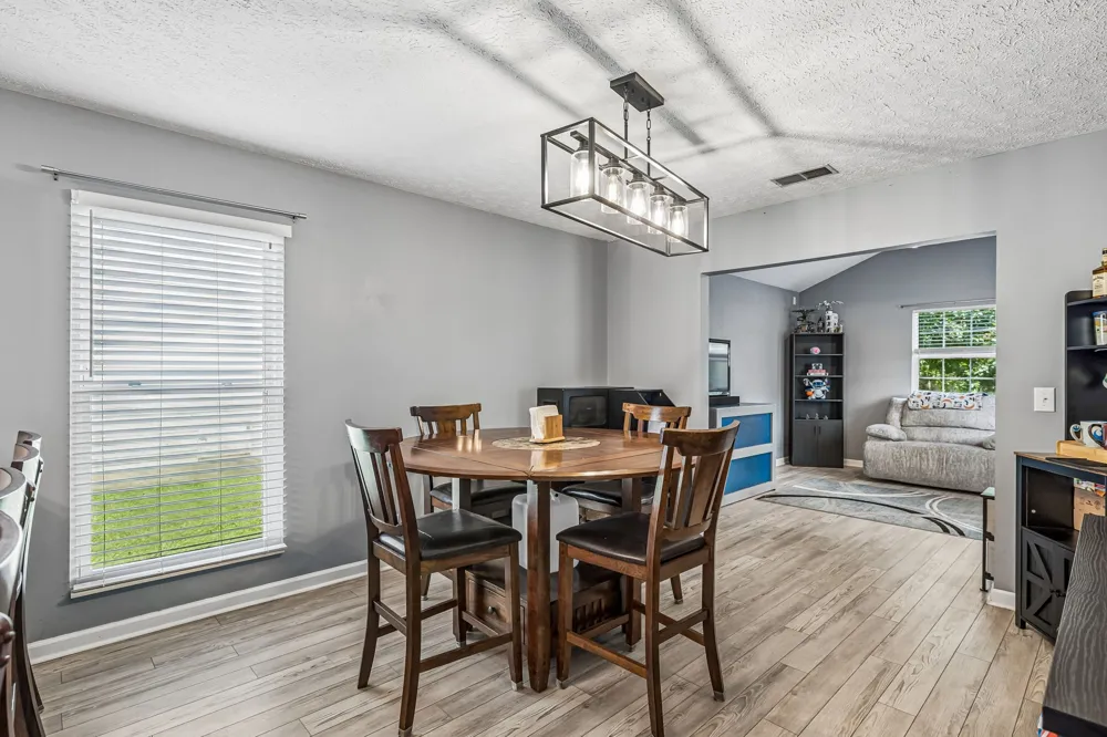 5506 Knollcrest Hermitage, TN 37076