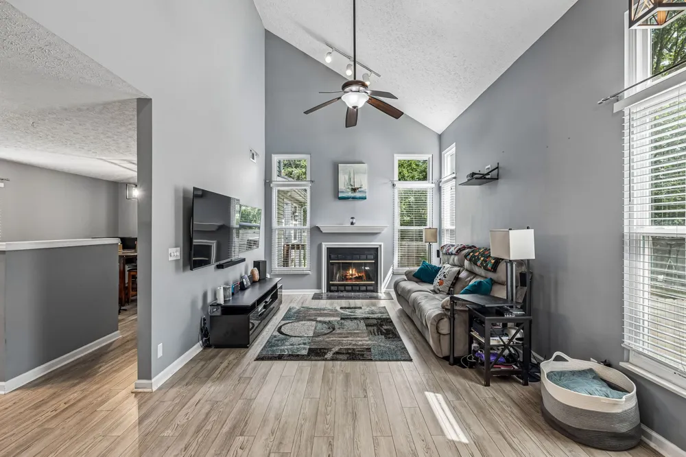 5506 Knollcrest Hermitage, TN 37076