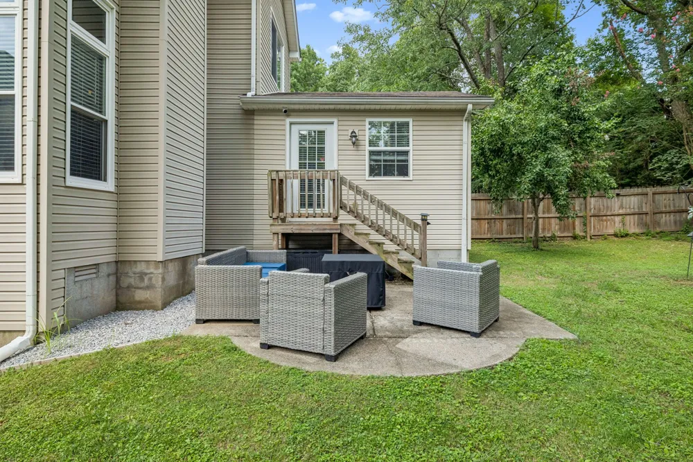 5506 Knollcrest Hermitage, TN 37076