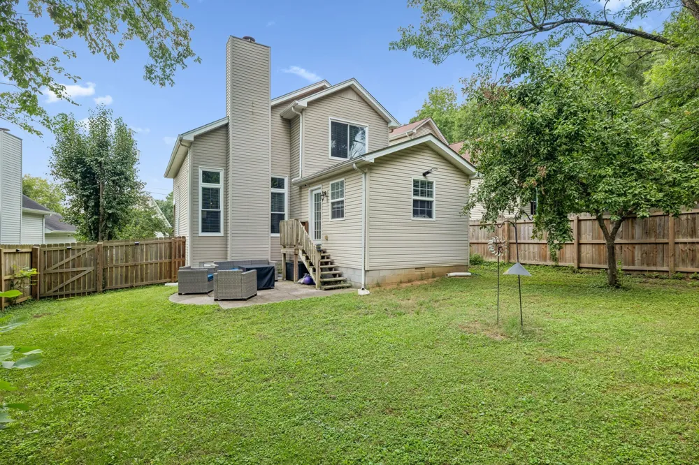5506 Knollcrest Hermitage, TN 37076