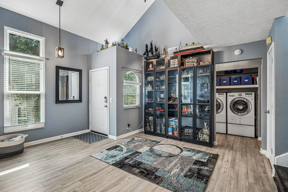 5506 Knollcrest Hermitage, TN 37076