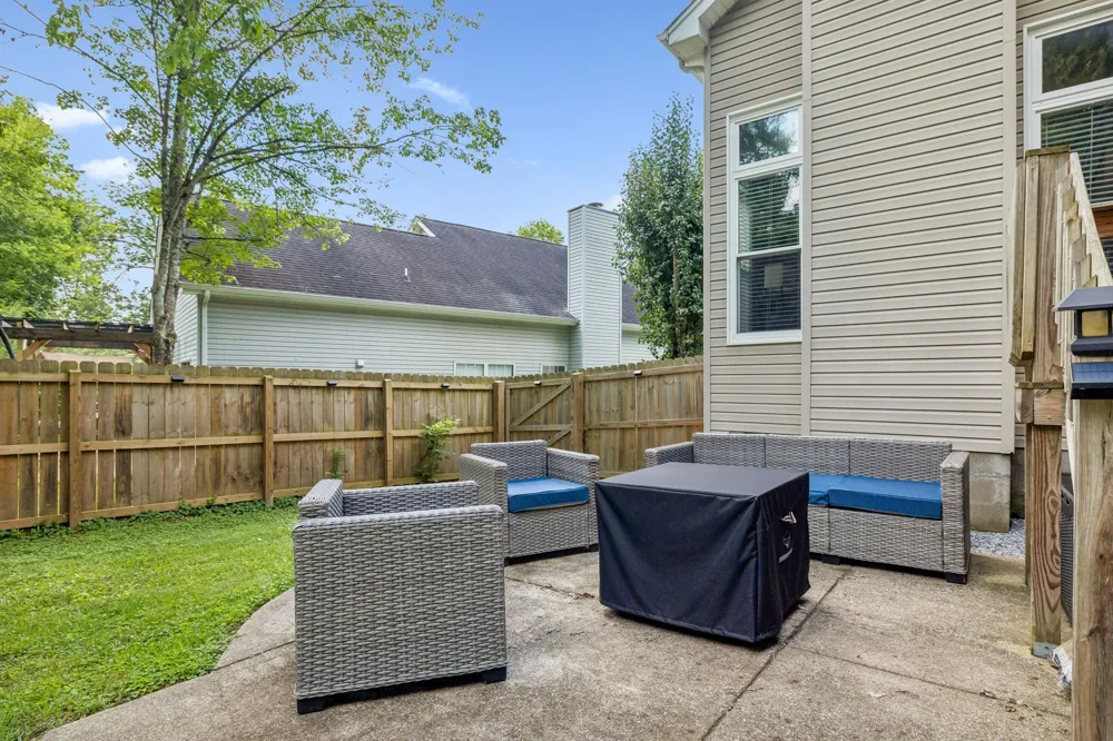 5506 Knollcrest Hermitage, TN 37076