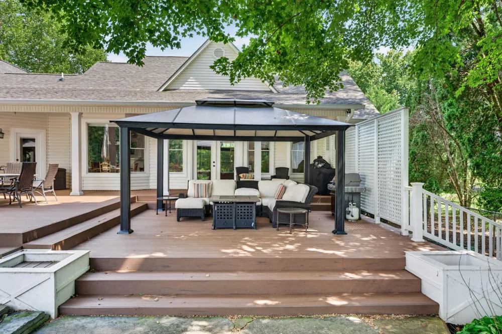 186 Lakeview Cove Drive Loudon, TN 37774
