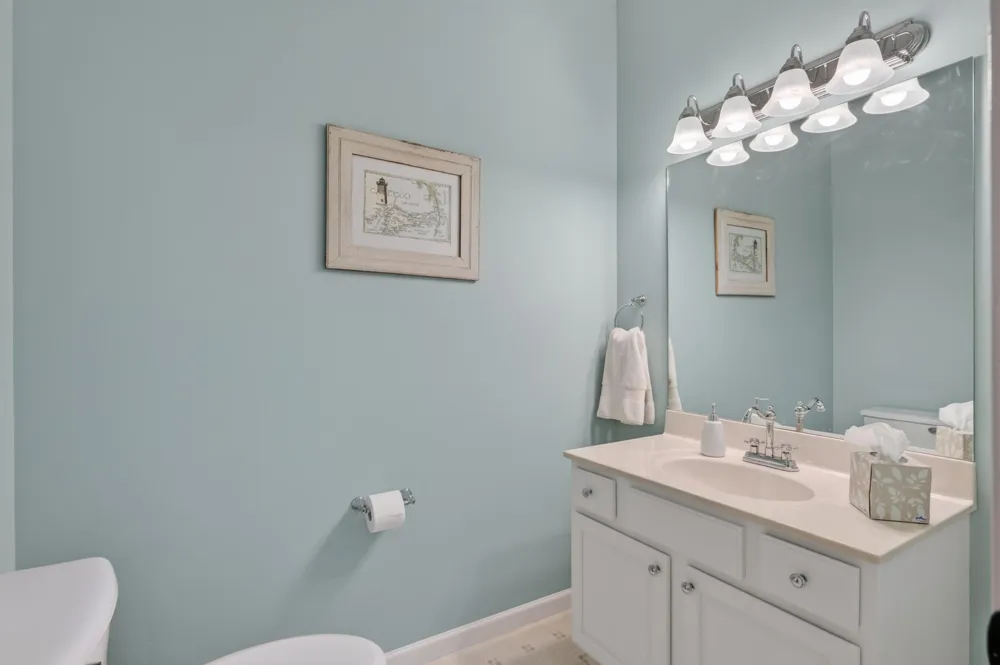 186 Lakeview Cove Drive Loudon, TN 37774