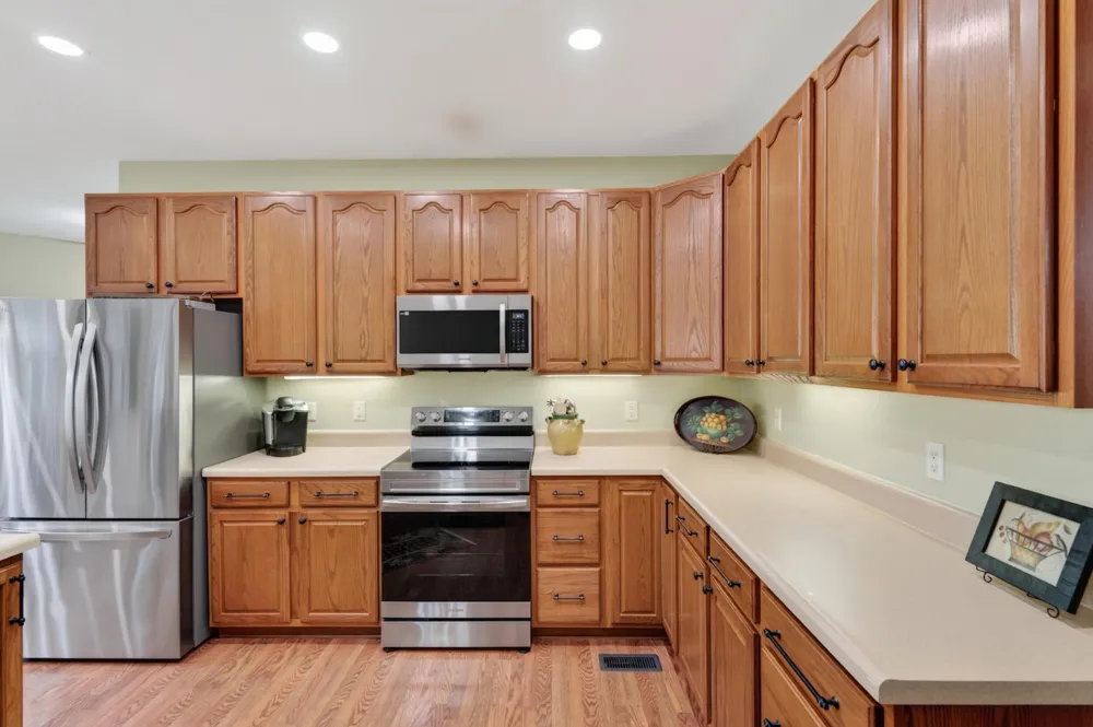 186 Lakeview Cove Drive Loudon, TN 37774