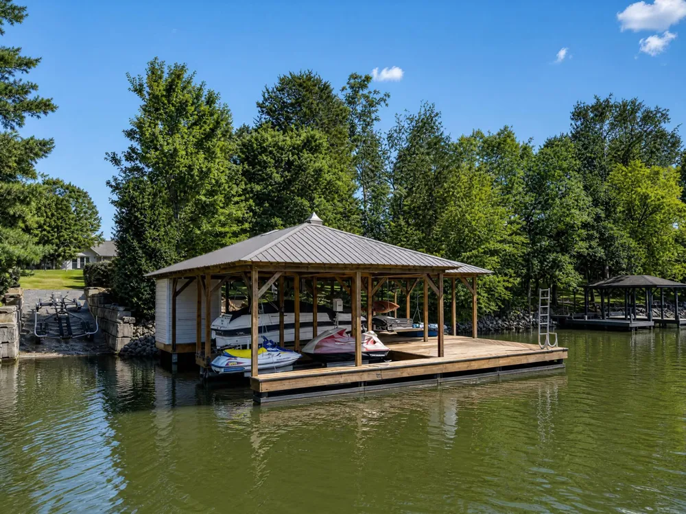186 Lakeview Cove Drive Loudon, TN 37774