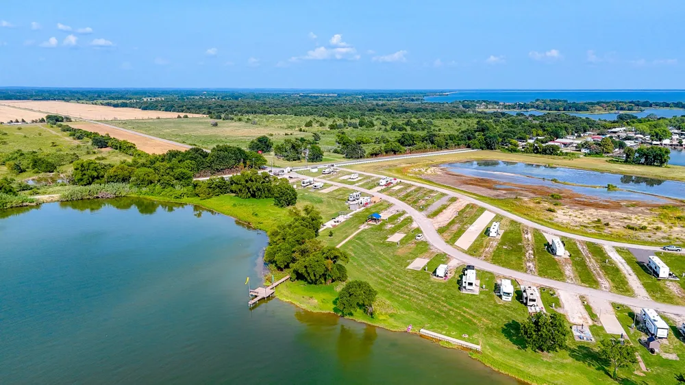 5098 Waterfront Road Kerens, TX 75144