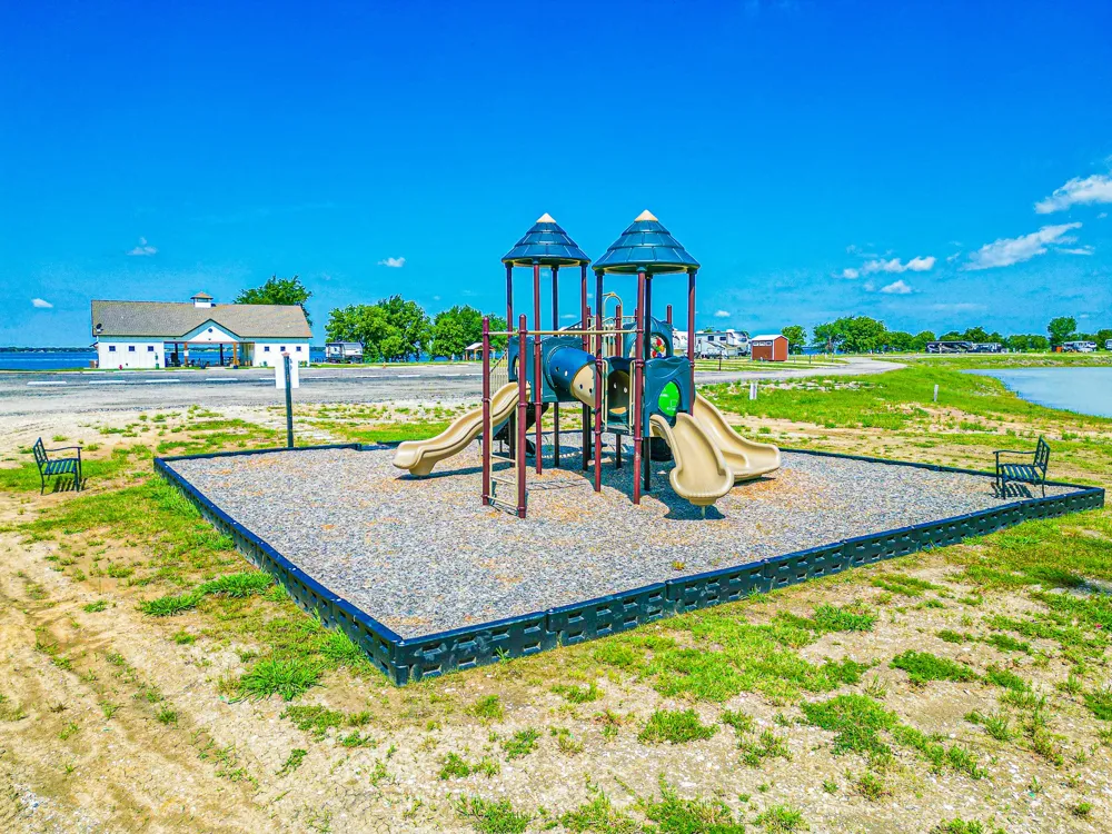 5098 Waterfront Road Kerens, TX 75144