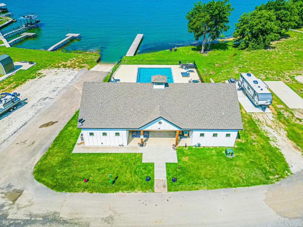 5098 Waterfront Road Kerens, TX 75144