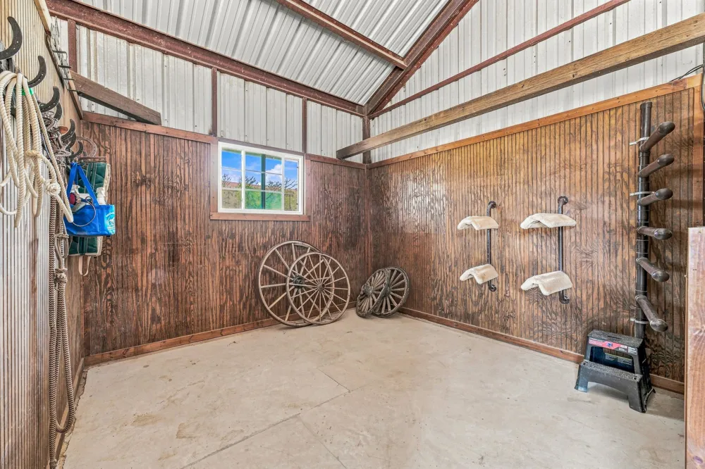 1155 Horsemans Drive Stephenville, TX 76401