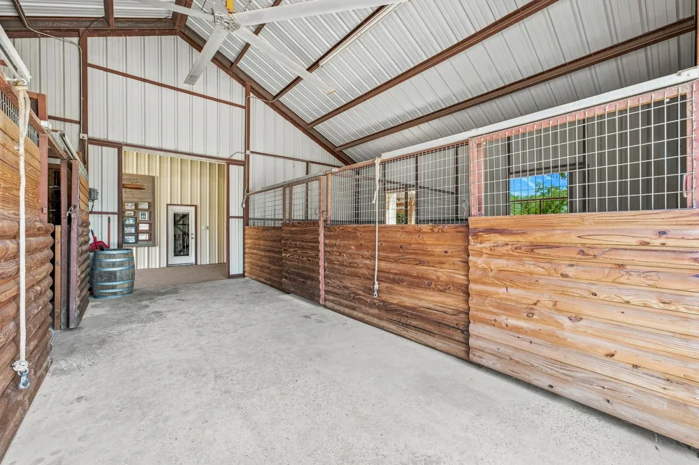 1155 Horsemans Drive Stephenville, TX 76401