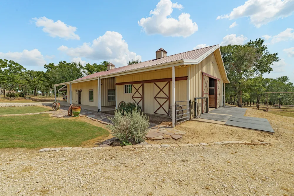 1155 Horsemans Drive Stephenville, TX 76401