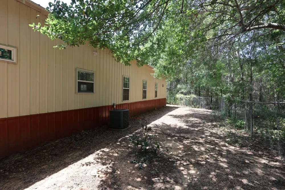 2210 West Corsicana St Athens, TX 75751