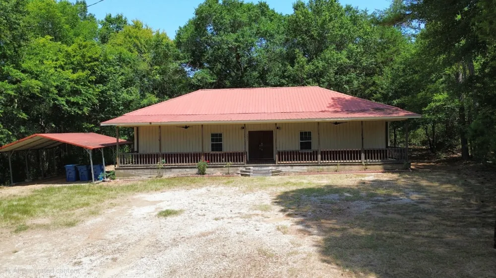 2210 West Corsicana St Athens, TX 75751