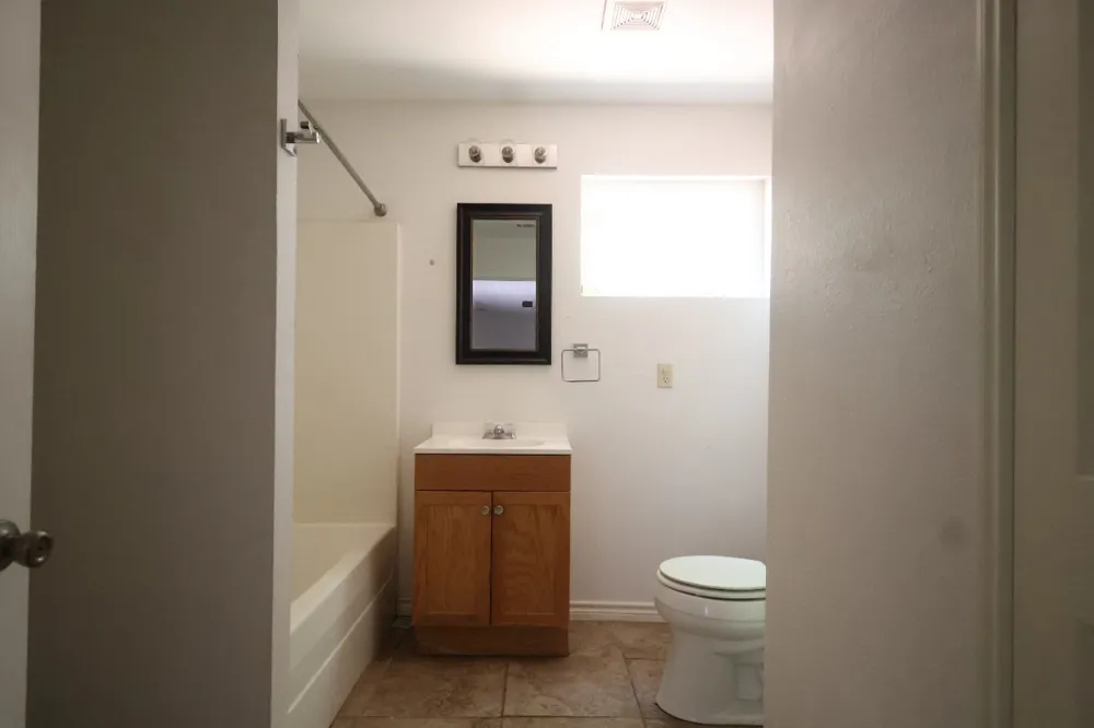 2210 West Corsicana St Athens, TX 75751