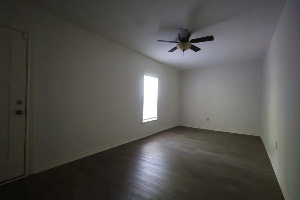 2210 West Corsicana St Athens, TX 75751