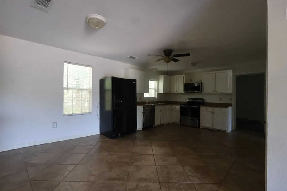 2210 West Corsicana St Athens, TX 75751