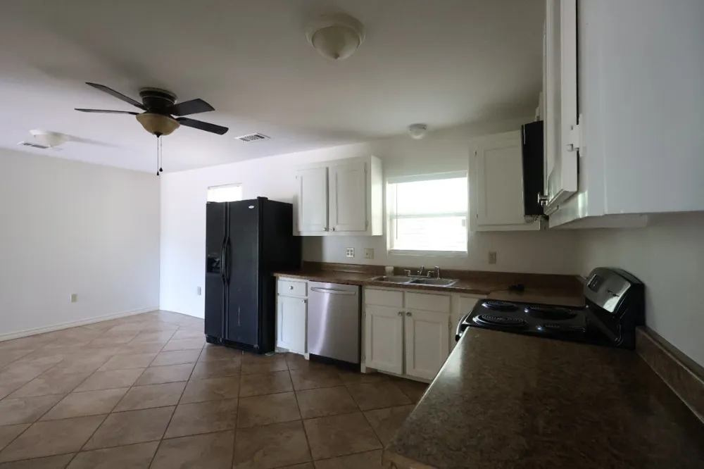 2210 West Corsicana St Athens, TX 75751