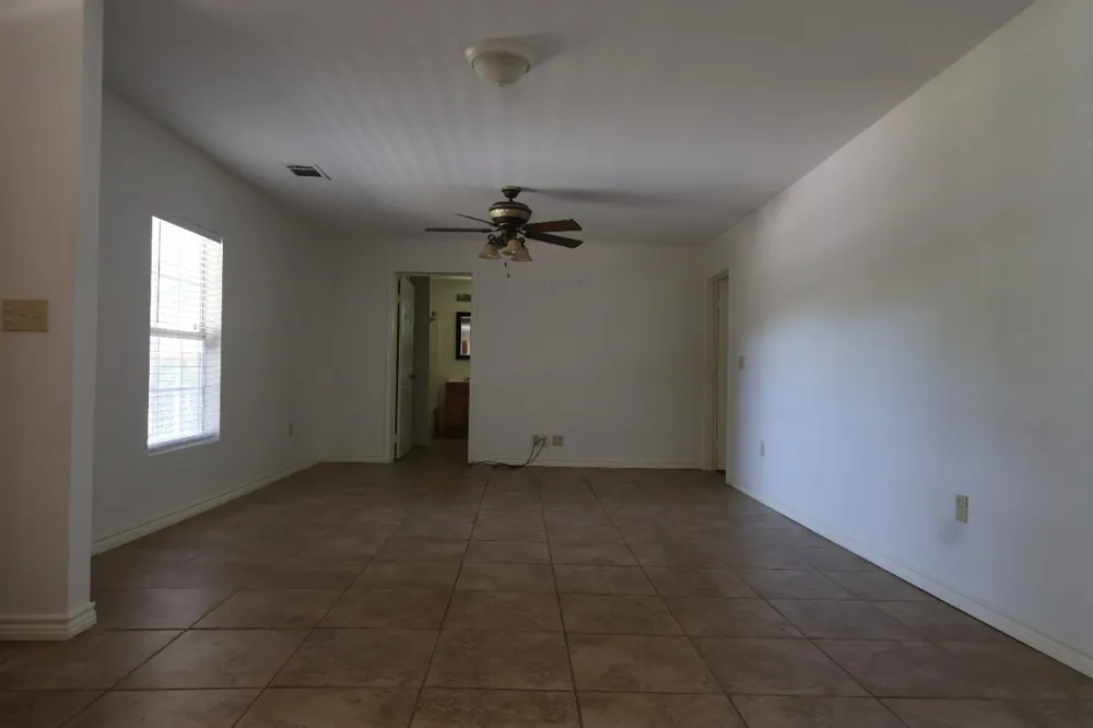 2210 West Corsicana St Athens, TX 75751
