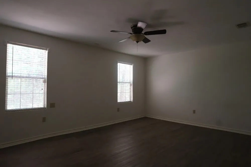 2210 West Corsicana St Athens, TX 75751