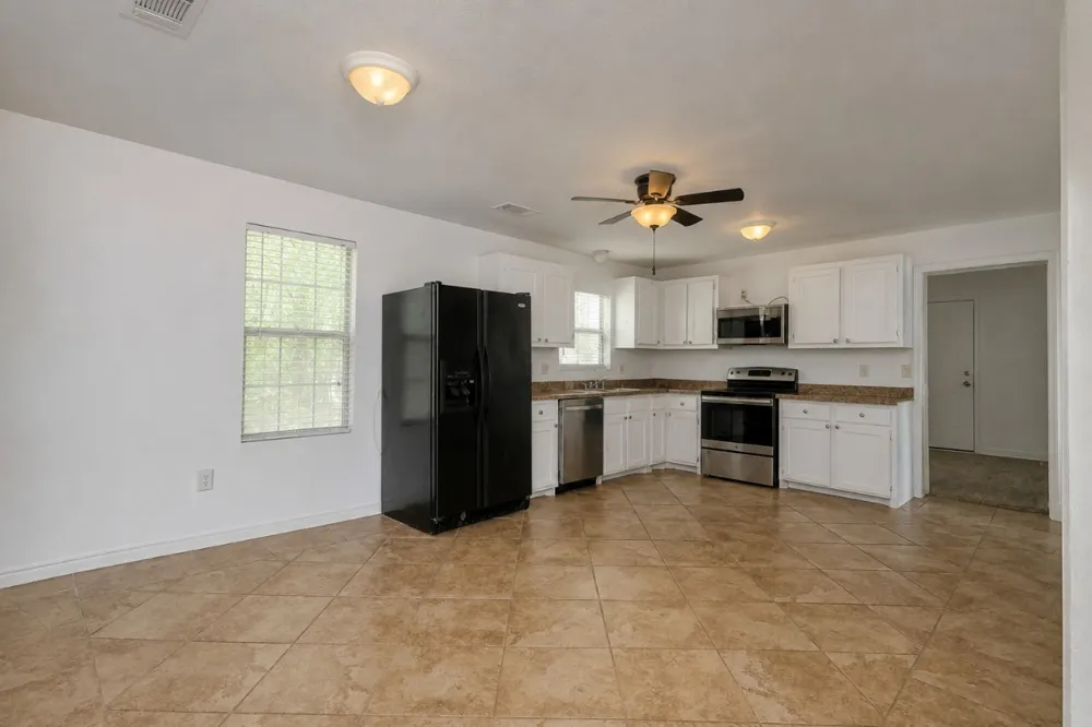 2210 West Corsicana St Athens, TX 75751