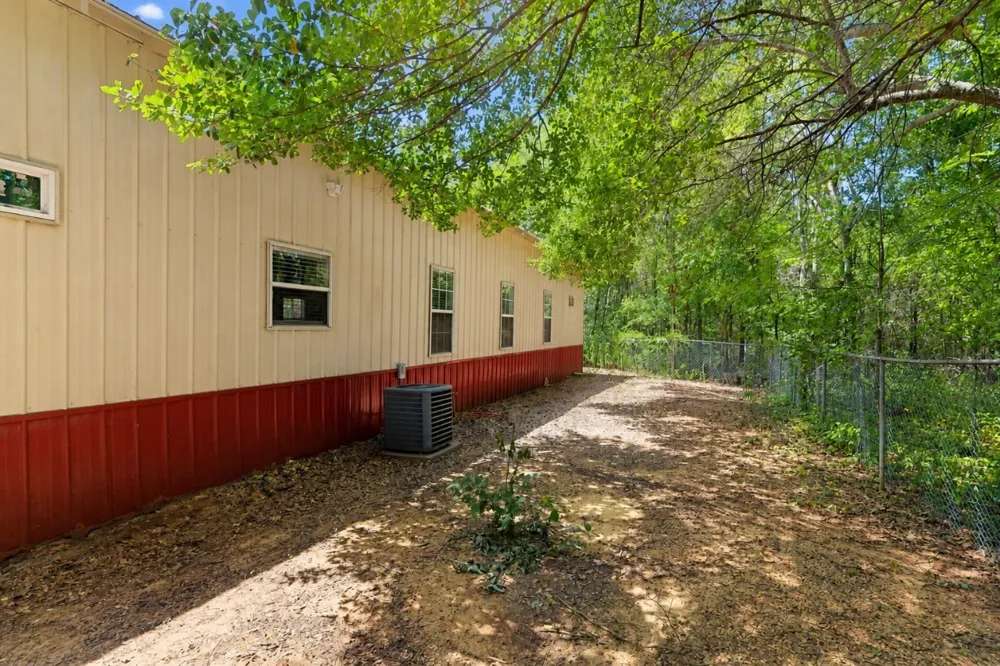 2210 West Corsicana St Athens, TX 75751