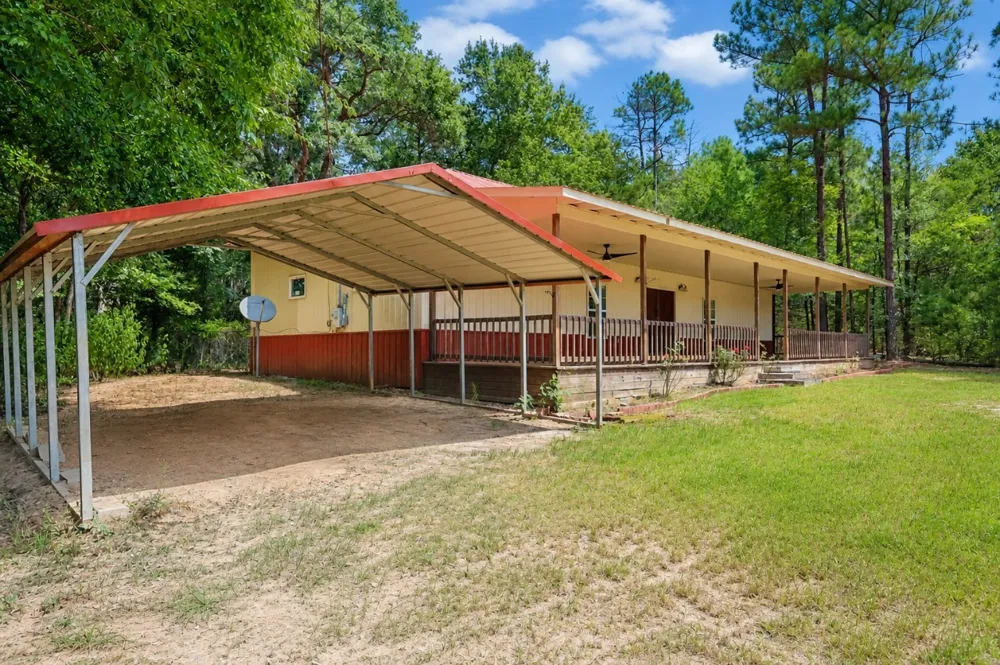 2210 West Corsicana St Athens, TX 75751