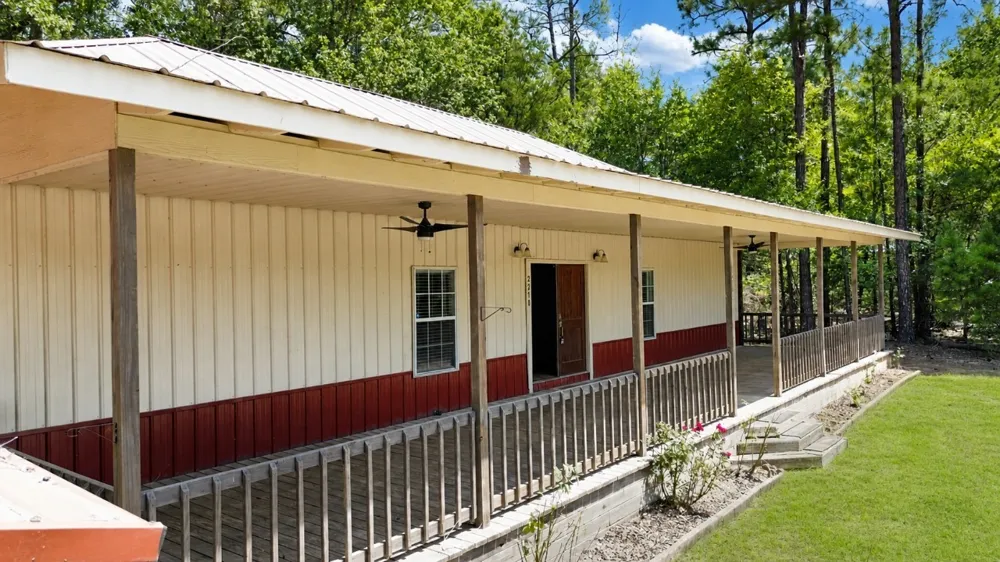 2210 West Corsicana St Athens, TX 75751