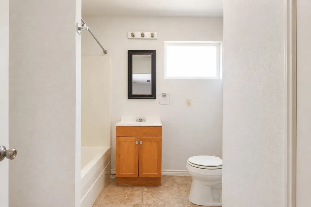 2210 West Corsicana St Athens, TX 75751