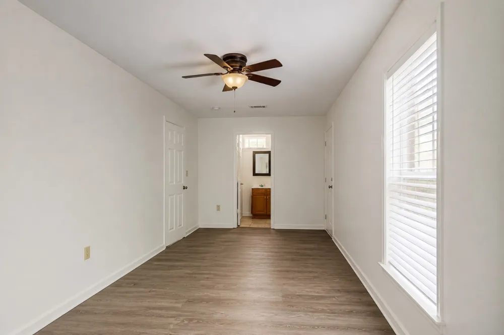 2210 West Corsicana St Athens, TX 75751