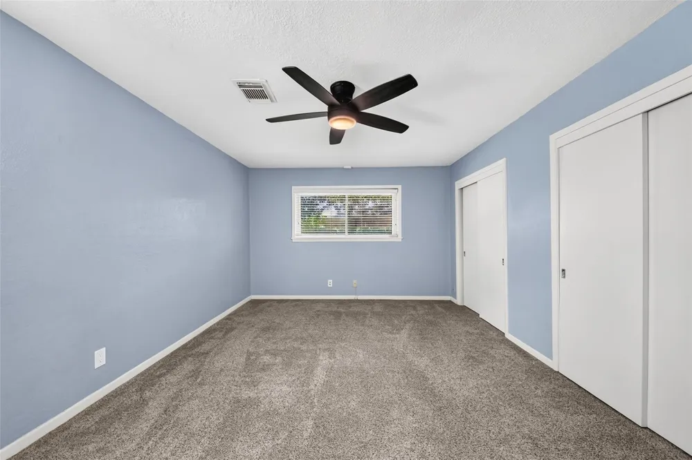 5262 Briarbend Drive Houston, TX 77096