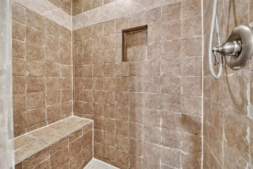 5262 Briarbend Drive Houston, TX 77096