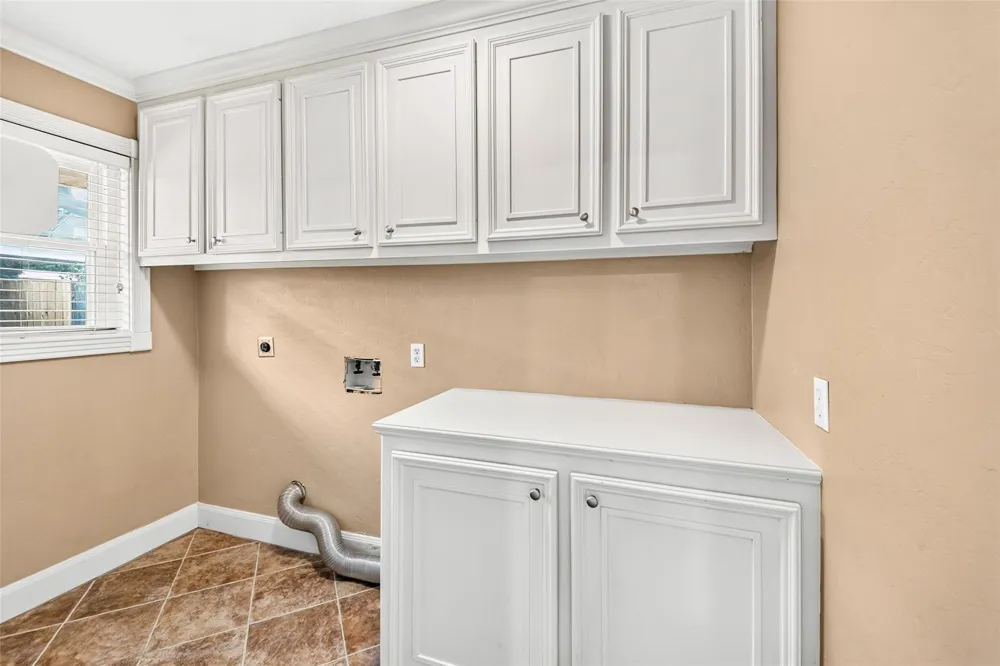 5262 Briarbend Drive Houston, TX 77096