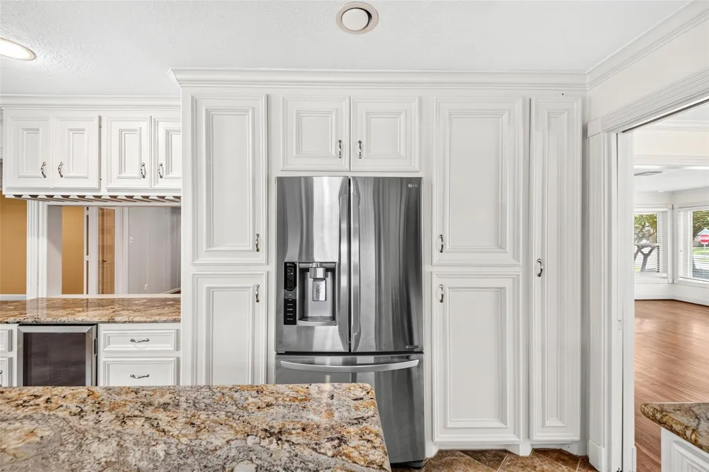 5262 Briarbend Drive Houston, TX 77096