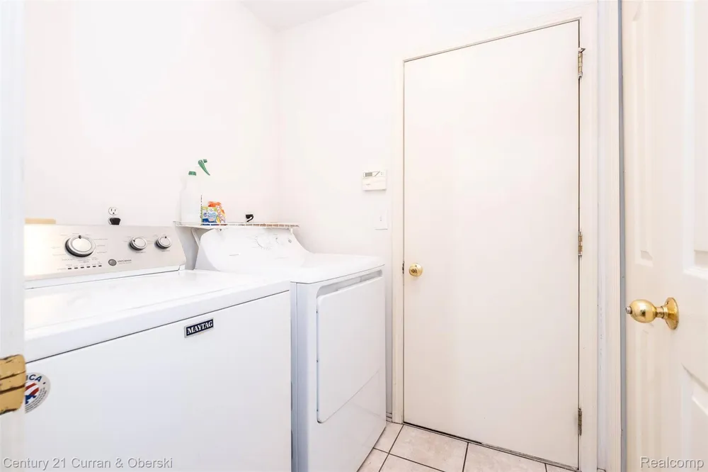 6565 Quail Run Circle Westland City, MI 48185