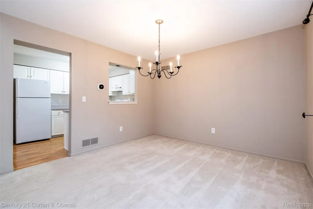 6565 Quail Run Circle Westland City, MI 48185