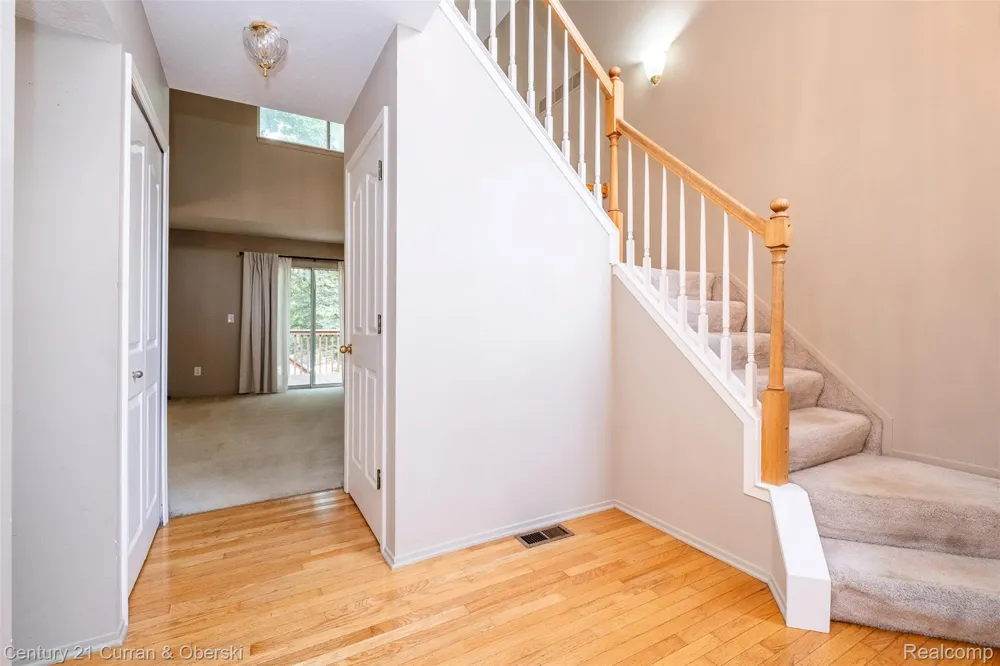 6565 Quail Run Circle Westland City, MI 48185