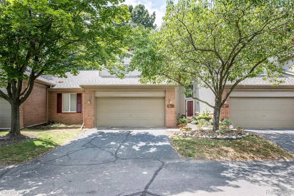 6565 Quail Run Circle Westland City, MI 48185
