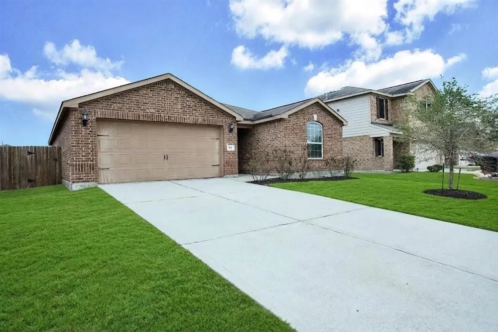 104 Indigo Brush Drive La Marque, TX 77568