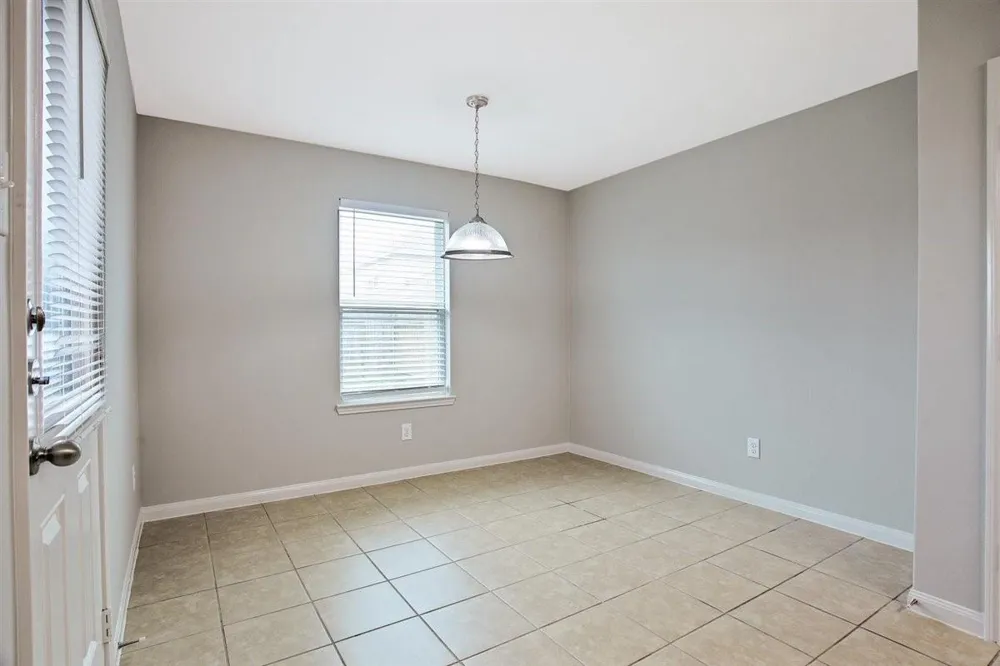 104 Indigo Brush Drive La Marque, TX 77568