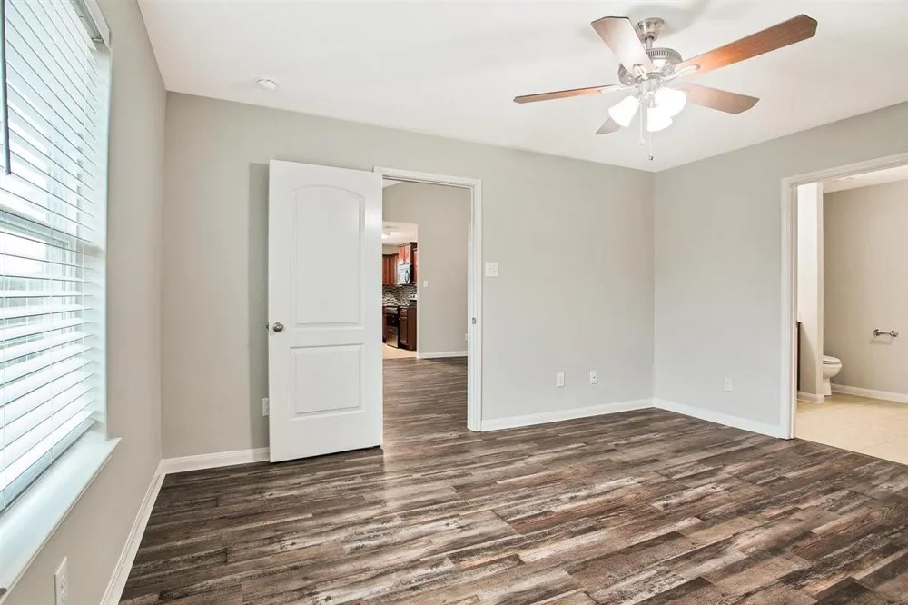 104 Indigo Brush Drive La Marque, TX 77568